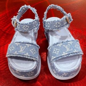 New w/o Tags Louis Vuitton Knockoff Blue Denim wedge Sandals